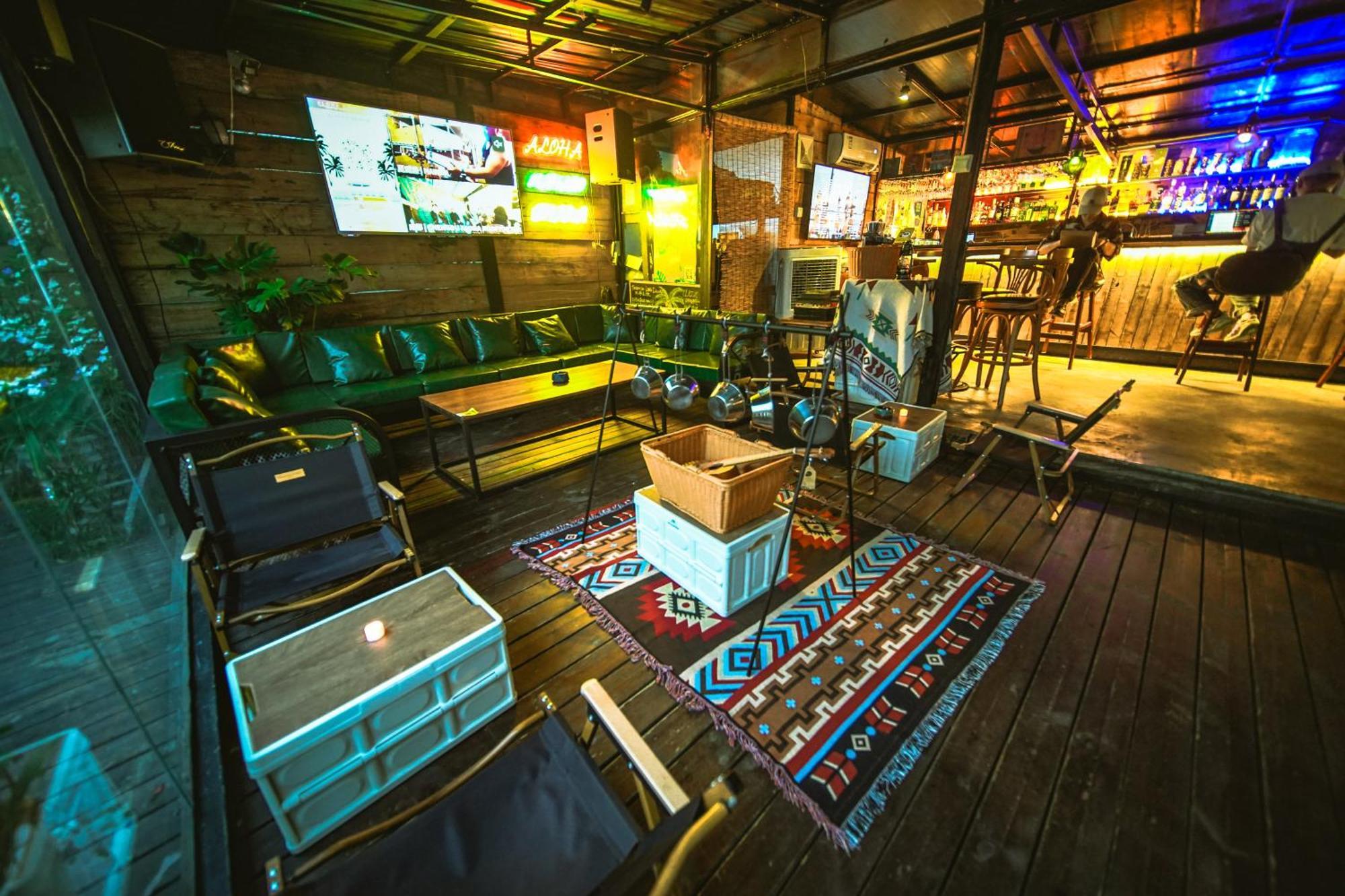 Chengdu Flipflop Hostel Poshpacker Exterior photo